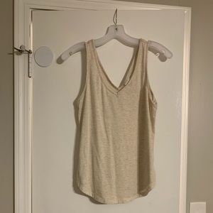 Small Women’s Tank